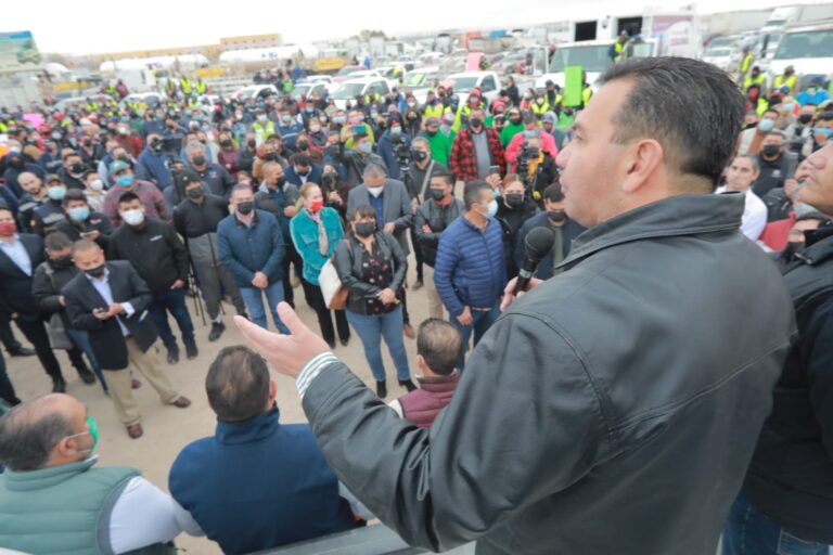 Logran sociedad y Municipio retirar 97 toneladas de desechos en la entrada de Ciudad Juárez